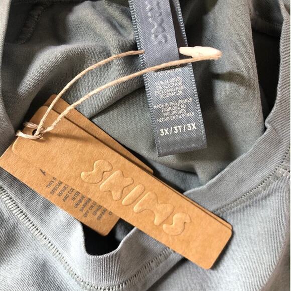 SKIMS New Vintage Cropped Raglan T-Shirt Short Sleeve Top Blue Chalk NWT Size 3X - Picture 6 of 9